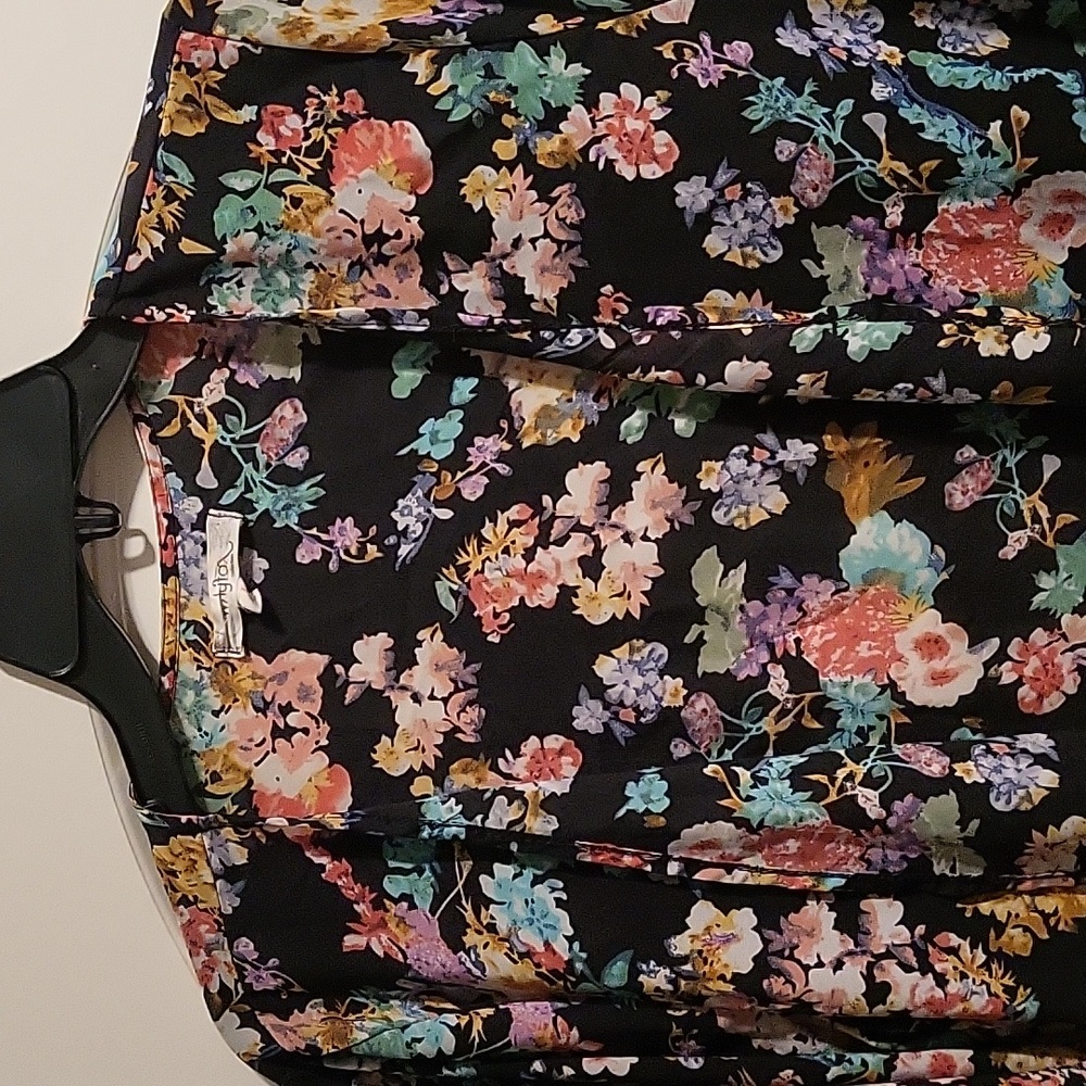 Floral design with fringe robe